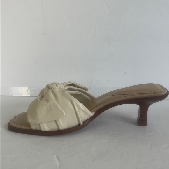 SAM EDELMAN Women's Darcie Ivory LEATHER Bow Kitten Heels Sandals Size 8.5 NWT - Picture 6 of 11